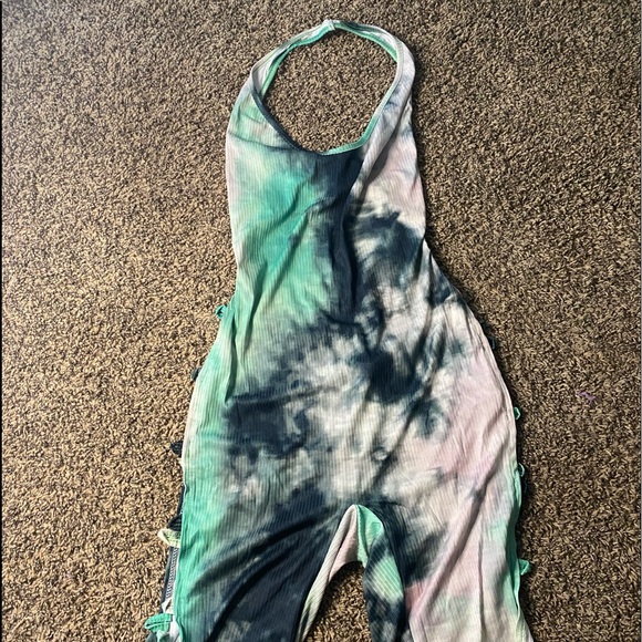 Romper - Picture 1 of 2